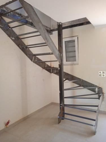 Μεταλλικές σκάλες σιδήρου