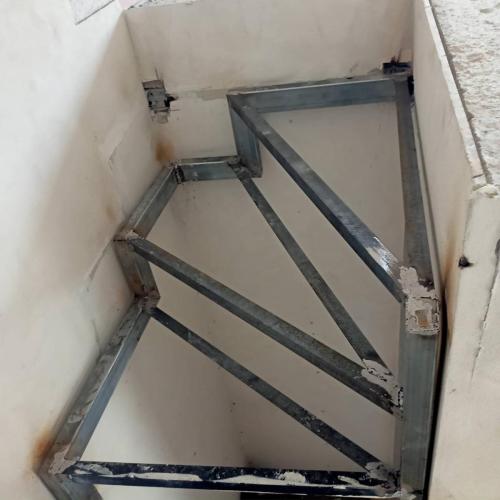 Μεταλλικές σκάλες σιδήρου