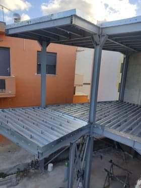 Μεταλλική κατοικία