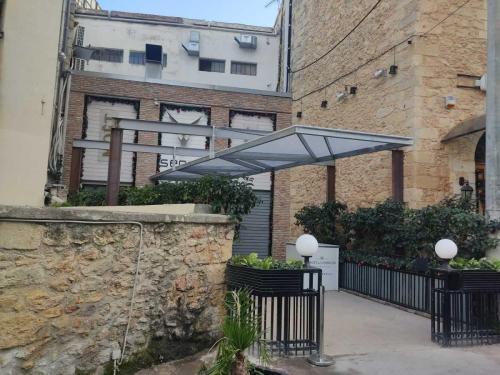 Μεταλλικό σκέπαστρο